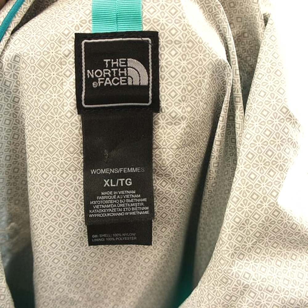 The north face hyvent2.5L rain jacket size XL. - Picture 2 of 4